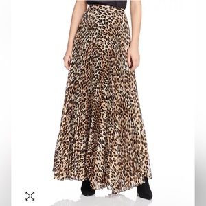 Alice and Olivia Animal Print Pleated Skirt in Size 2